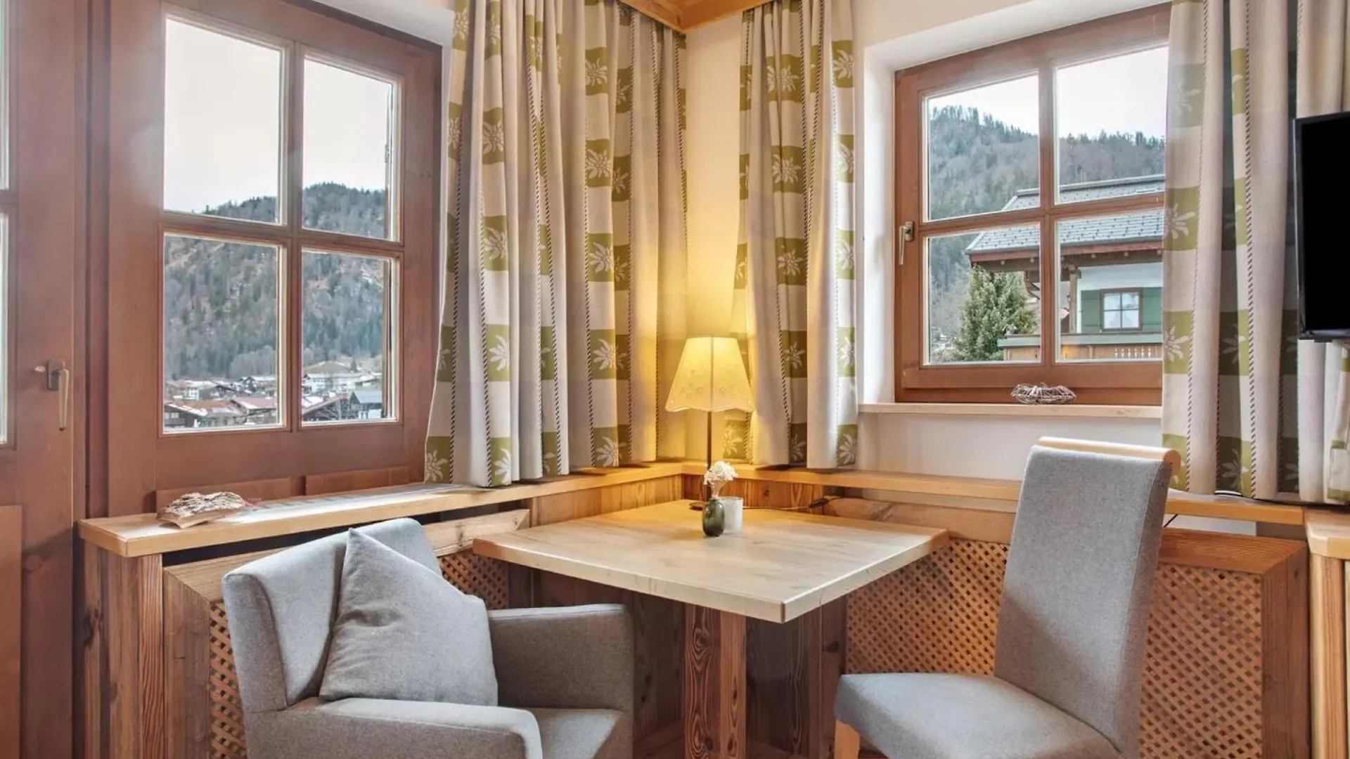 Gaestehaus Panorama - Appartement 5 Reit im Winkl